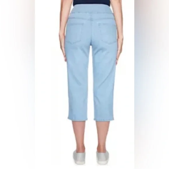 Ruby Rd. Capri Jeans - Picture 2 of 8